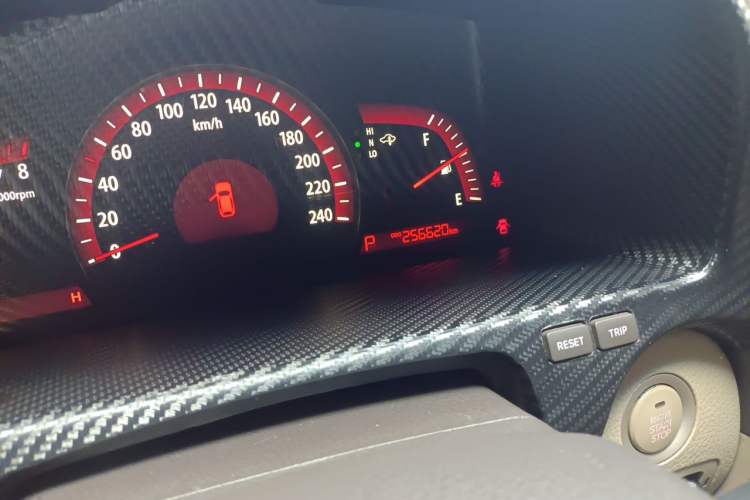 Used Kia Borrego 2008 3.8L Luxury Edition China IV Odometer Close Up