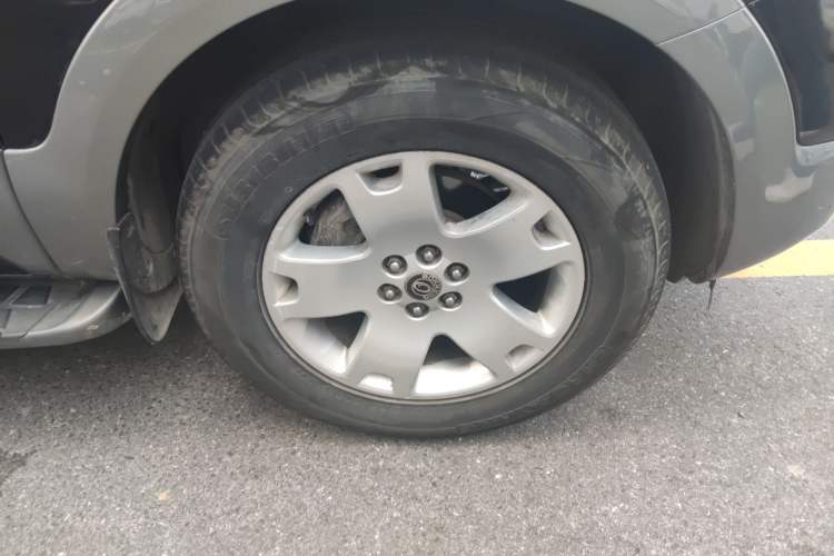 Used Kia Borrego 2008 3.8L Luxury Edition China IV Right Front Wheel Hub