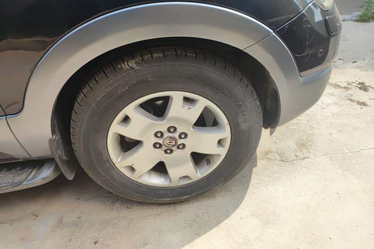 Used Kia Borrego 2008 3.8L Luxury Edition China IV Right Front Wheel Hub