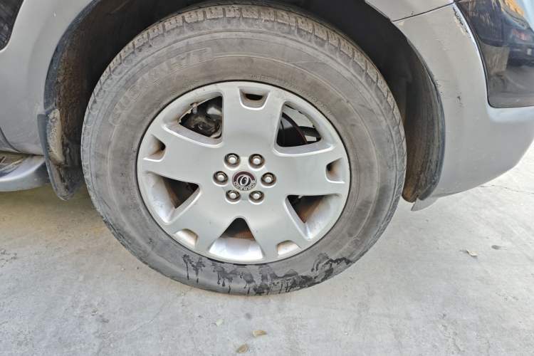 Used Kia Borrego 2008 3.8L Luxury Edition China IV Right Front Wheel Hub
