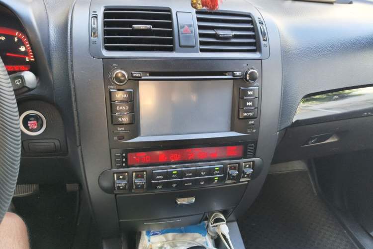 Used Kia Borrego 2008 3.8L Luxury Edition China IV Audio And AC Panel