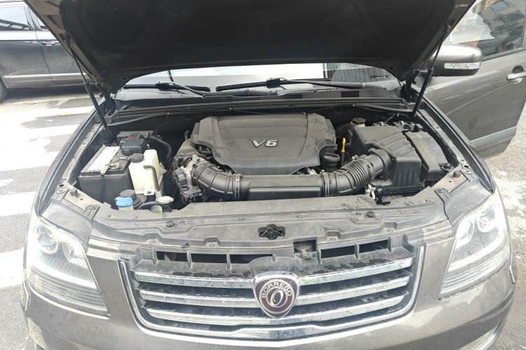 Used Kia Borrego 2008 3.8L Luxury Edition China IV Engine Bay