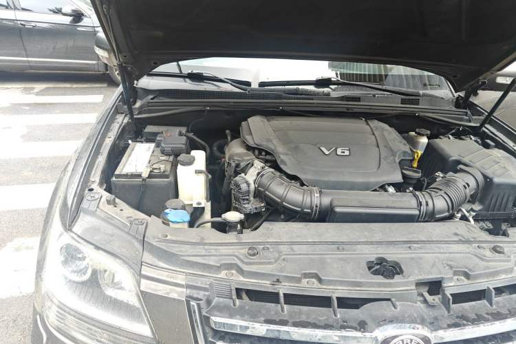 Used Kia Borrego 2008 3.8L Luxury Edition China IV Engine Bay Right