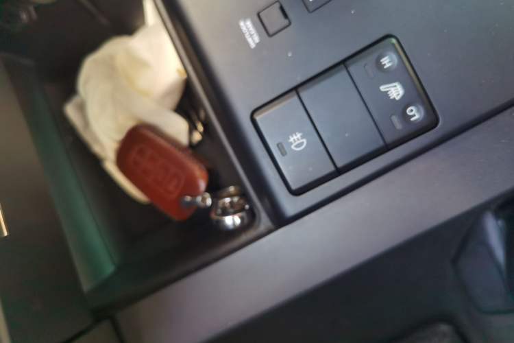Used Kia Borrego 2008 3.8L Luxury Edition China IV Interior 1