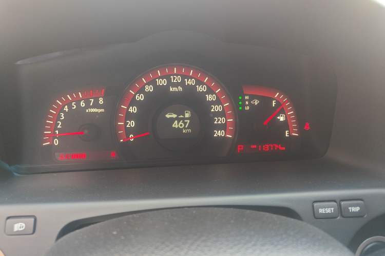 Used Kia Borrego 2008 3.8L Luxury Edition China IV Odometer Close Up