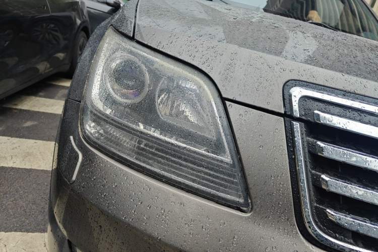 Used Kia Borrego 2008 3.8L Luxury Edition China IV Right Front Headlight