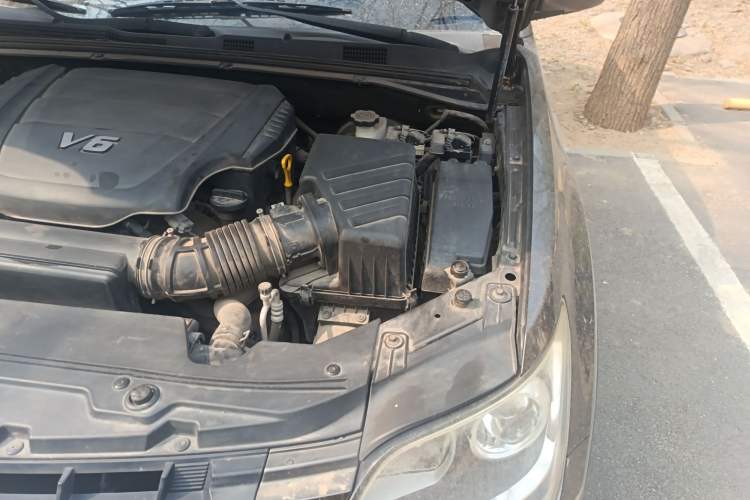 Used Kia Borrego 2008 3.8L Luxury Edition China IV Engine Bay Left