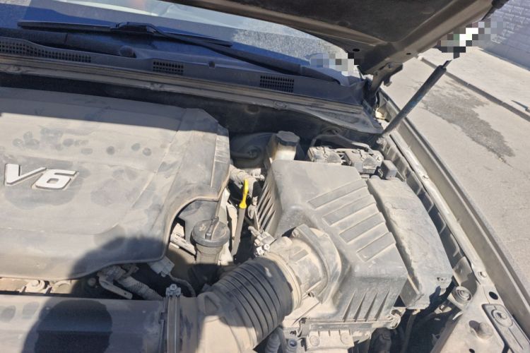 Used Kia Borrego 2008 3.8L Luxury Edition China IV Engine Bay Left