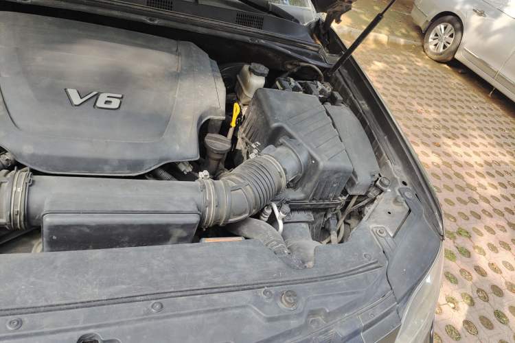 Used Kia Borrego 2008 3.8L Luxury Edition China IV Engine Bay Left