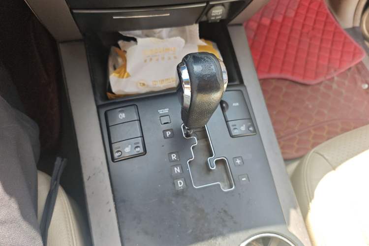 Used Kia Borrego 2008 3.8L Luxury Edition China IV Gear Lever