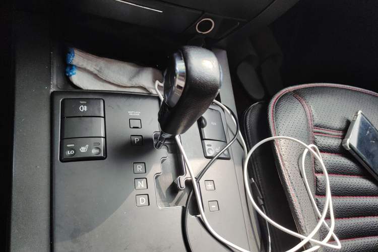 Used Kia Borrego 2008 3.8L Luxury Edition China IV Gear Lever
