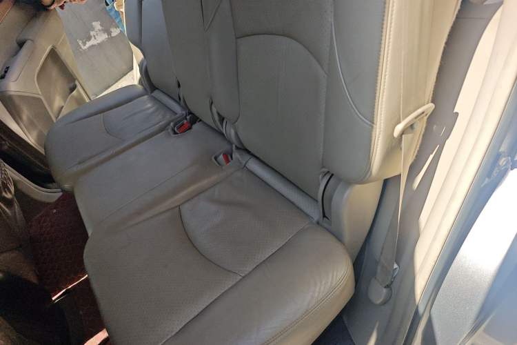 Used Kia Borrego 2008 3.8L Luxury Edition China IV Left Rear Seat
