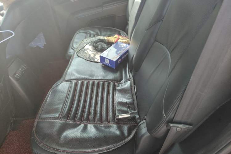 Used Kia Borrego 2008 3.8L Luxury Edition China IV Left Rear Seat