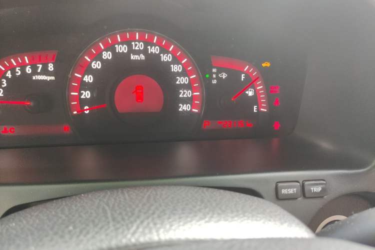 Used Kia Borrego 2008 3.8L Luxury Edition China IV Odometer Close Up