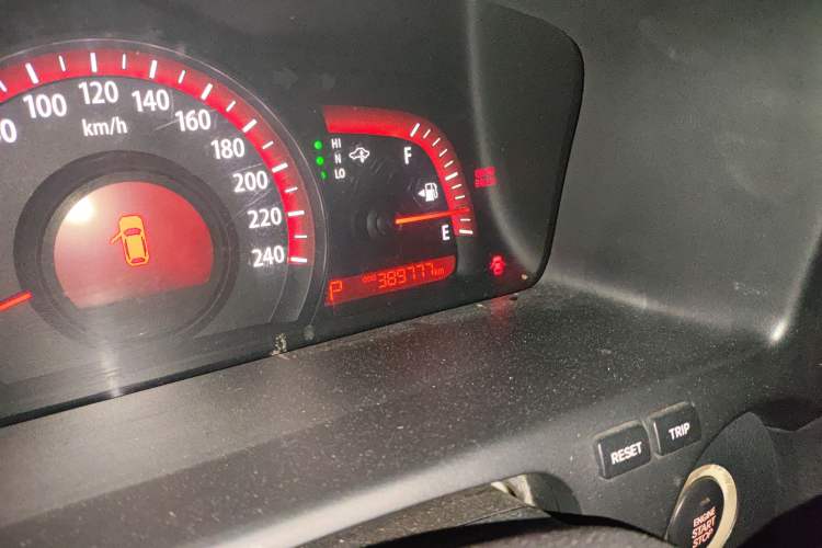 Used Kia Borrego 2008 3.8L Luxury Edition China IV Odometer Close Up