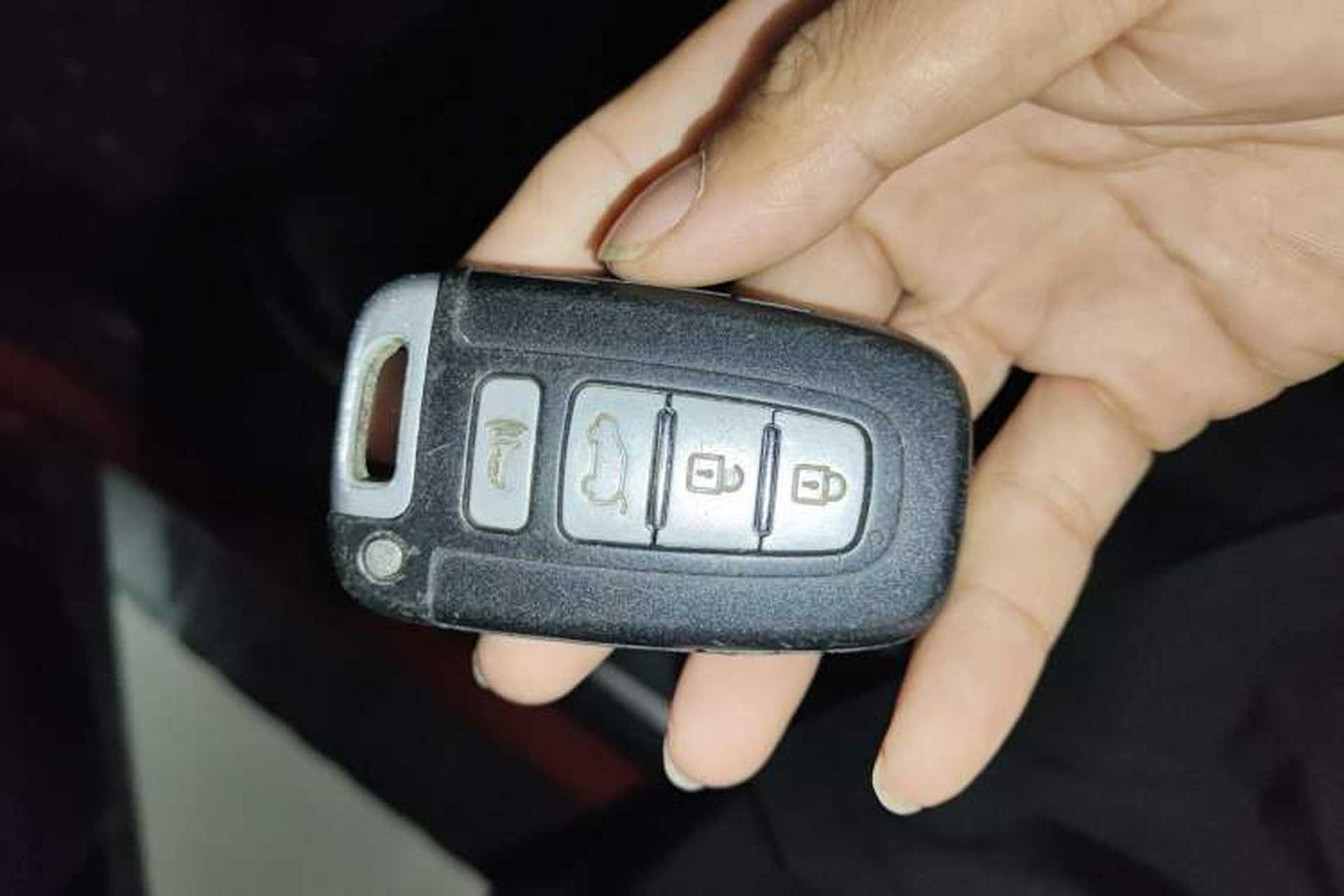 Used Kia Borrego 2008 3.8L Luxury Edition China IV Vehicle Key