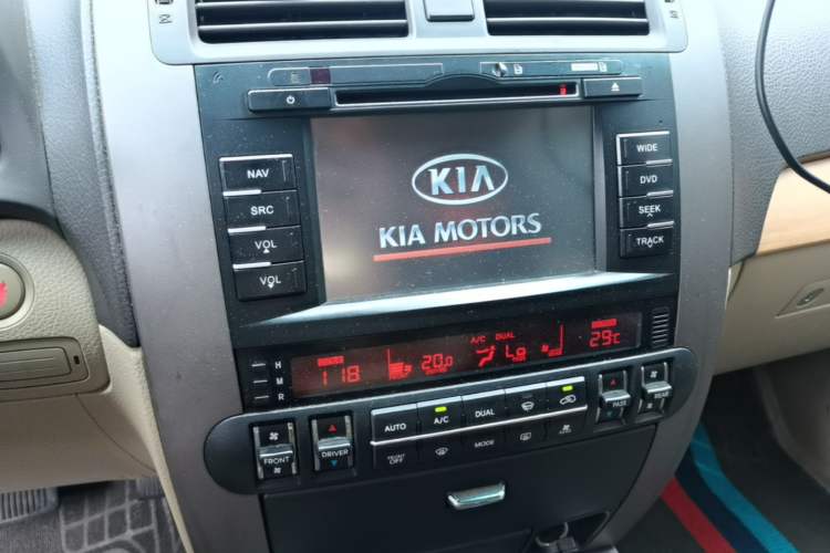 Used Kia Borrego 2008 3.8L Luxury Edition China IV Audio And AC Panel