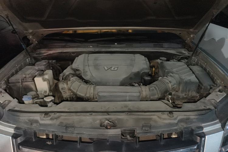 Used Kia Borrego 2008 3.8L Luxury Edition China IV Engine Bay