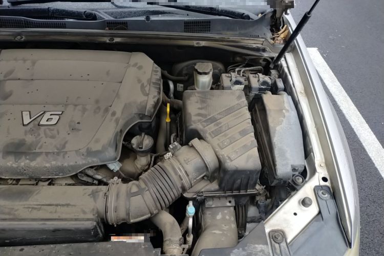 Used Kia Borrego 2008 3.8L Luxury Edition China IV Engine Bay Left