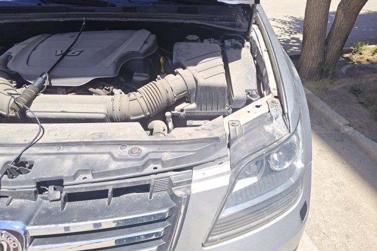 Used Kia Borrego 2008 3.8L Luxury Edition China IV Engine Bay Left