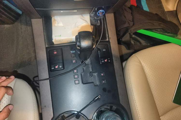 Used Kia Borrego 2008 3.8L Luxury Edition China IV Gear Lever