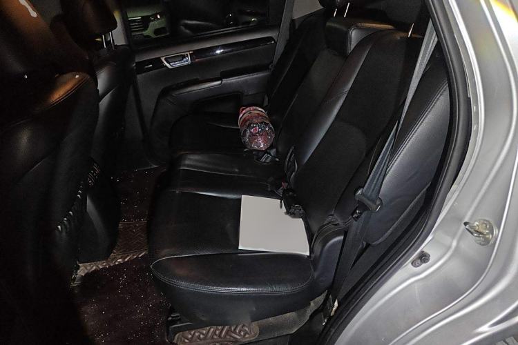 Used Kia Borrego 2008 3.8L Luxury Edition China IV Interior 4