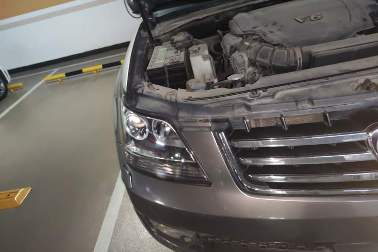 Used Kia Borrego 2008 3.8L Luxury Edition China IV Right Front Headlight