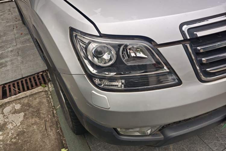 Used Kia Borrego 2008 3.8L Luxury Edition China IV Right Front Headlight