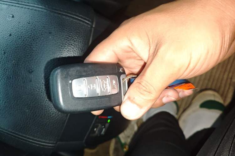 Used Kia Borrego 2008 3.8L Luxury Edition China IV Vehicle Key