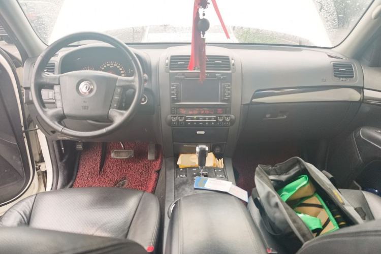Used Kia Borrego 2008 3.8L Luxury Edition China IV Center Console