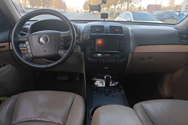 Used Kia Borrego 2008 3.8L Luxury Edition China IV Center Console