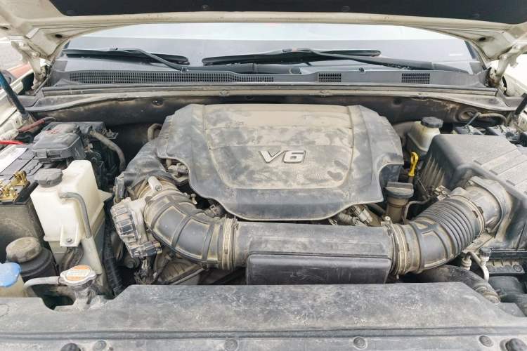 Used Kia Borrego 2008 3.8L Luxury Edition China IV Engine Bay