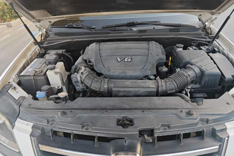 Used Kia Borrego 2008 3.8L Luxury Edition China IV Engine Bay