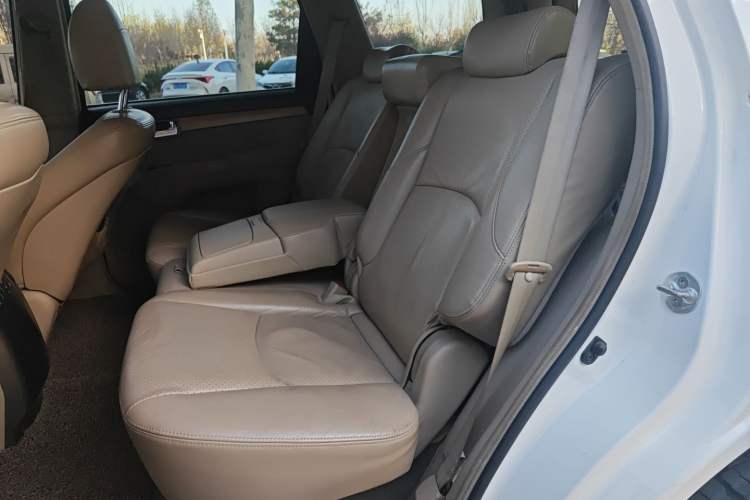 Used Kia Borrego 2008 3.8L Luxury Edition China IV Left Rear Seat