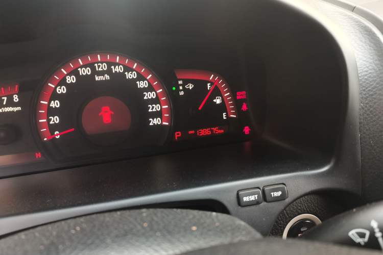 Used Kia Borrego 2008 3.8L Luxury Edition China IV Odometer Close Up