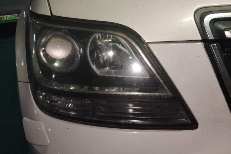 Used Kia Borrego 2008 3.8L Luxury Edition China IV Right Front Headlight