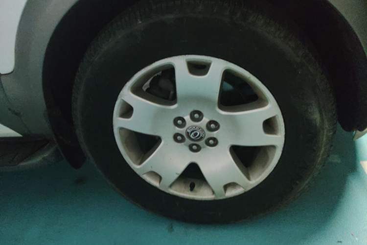 Used Kia Borrego 2008 3.8L Luxury Edition China IV Right Front Wheel Hub
