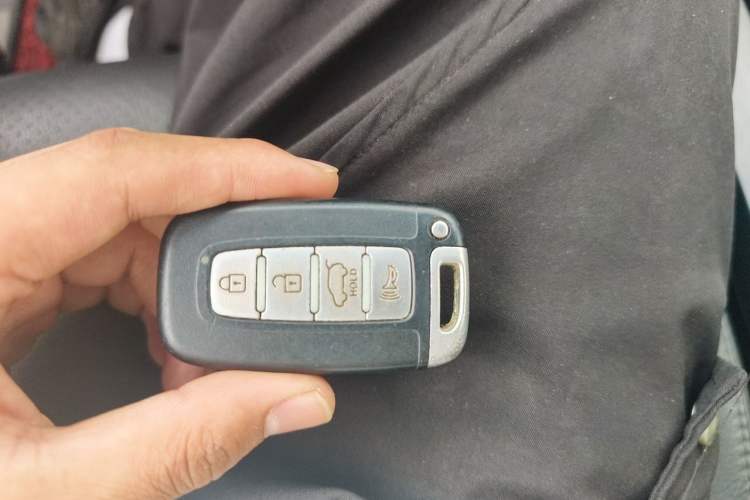 Used Kia Borrego 2008 3.8L Luxury Edition China IV Vehicle Key