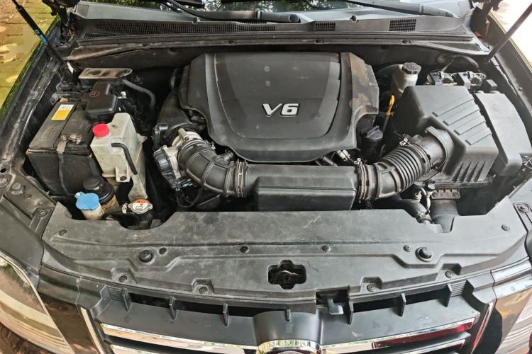 Used Kia Borrego 2013 3.8L Luxury Edition China V standard Engine Bay