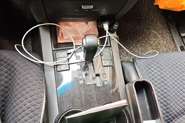 Used Kia Borrego 2013 3.8L Luxury Edition China V standard Gear Lever