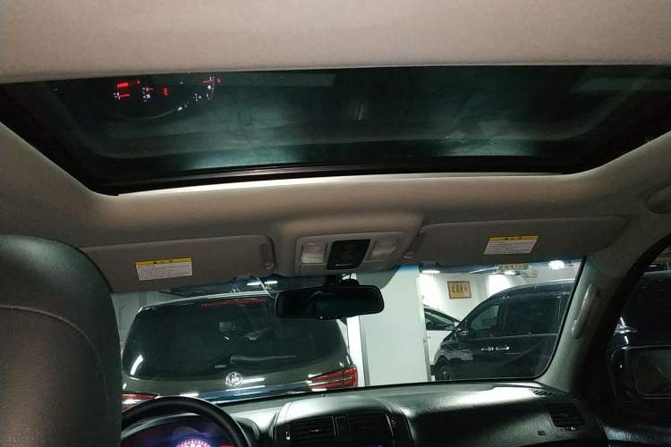 Used Kia Borrego 2013 3.8L Luxury Edition China V standard Headliner