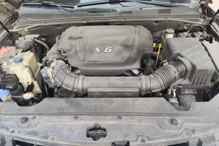 Used Kia Borrego 2013 3.8L Luxury Edition China V standard Engine Bay