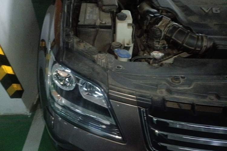 Used Kia Borrego 2013 3.8L Luxury Edition China V standard Engine Bay Right