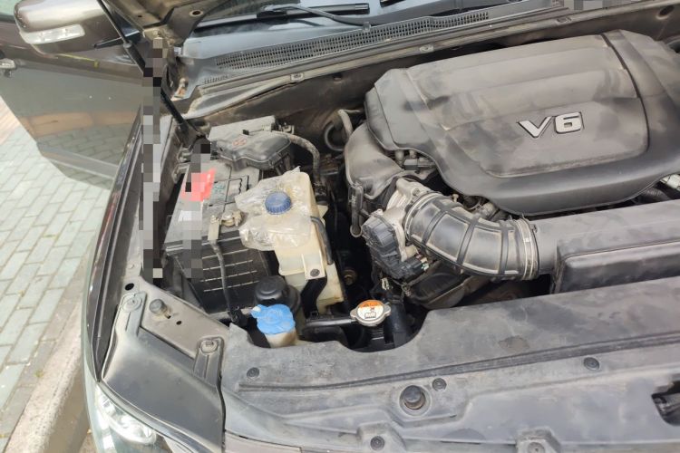 Used Kia Borrego 2013 3.8L Luxury Edition China V standard Engine Bay Right