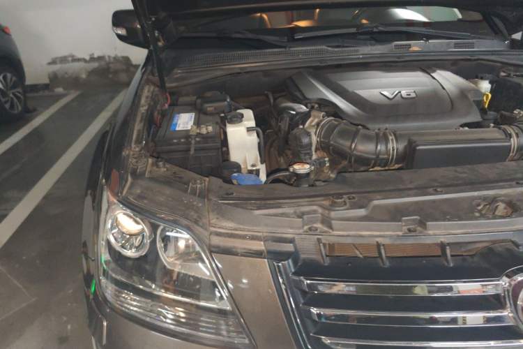 Used Kia Borrego 2013 3.8L Luxury Edition China V standard Engine Bay Right