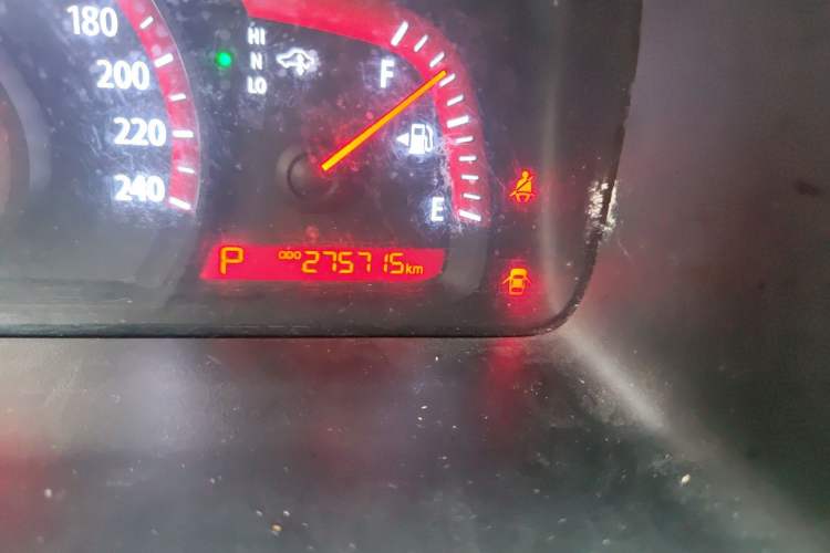 Used Kia Borrego 2013 3.8L Luxury Edition China V standard Odometer Close Up