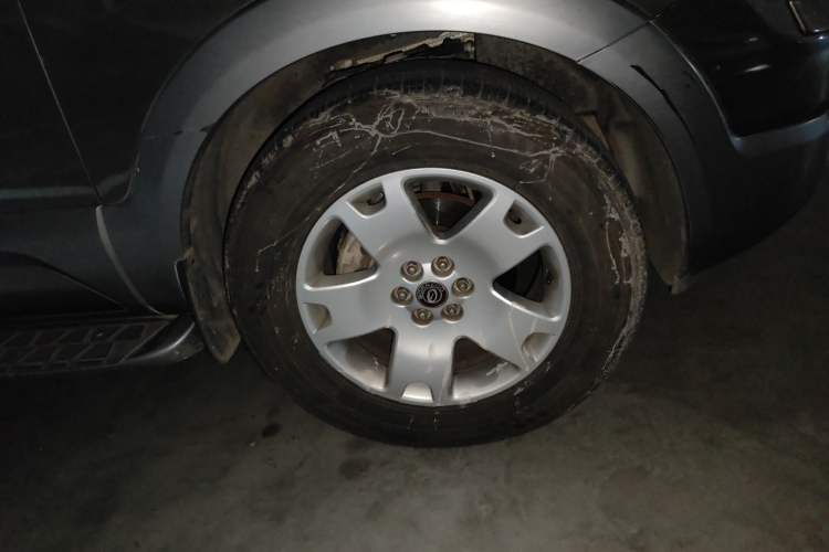 Used Kia Borrego 2013 3.8L Luxury Edition China V standard Right Front Wheel Hub
