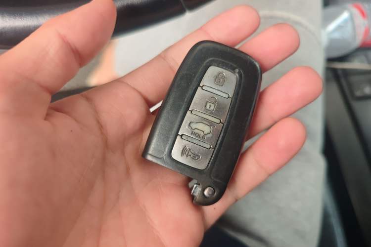 Used Kia Borrego 2013 3.8L Luxury Edition China V standard Vehicle Key