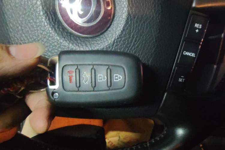 Used Kia Borrego 2013 3.8L Luxury Edition China V standard Vehicle Key