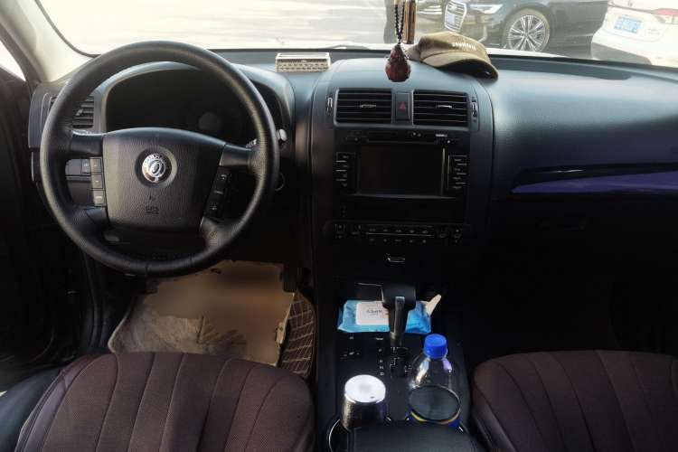 Used Kia Borrego 2013 3.8L Luxury Edition China V standard Center Console